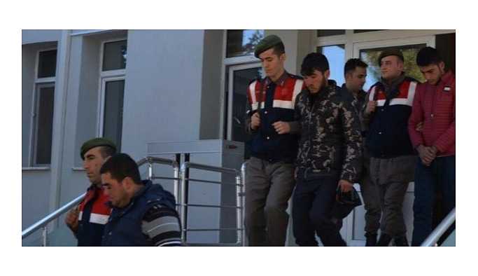 Çaldıkları koyunların parasıyla dansöz oynattılar