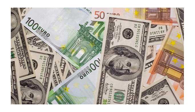 Dolar ve avroda yükseliş sürüyor.