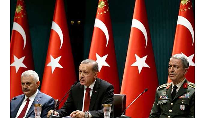 Erdoğan, İstanbul'da Başbakan ve Genelkurmay Başkanı ile bir araya geldi