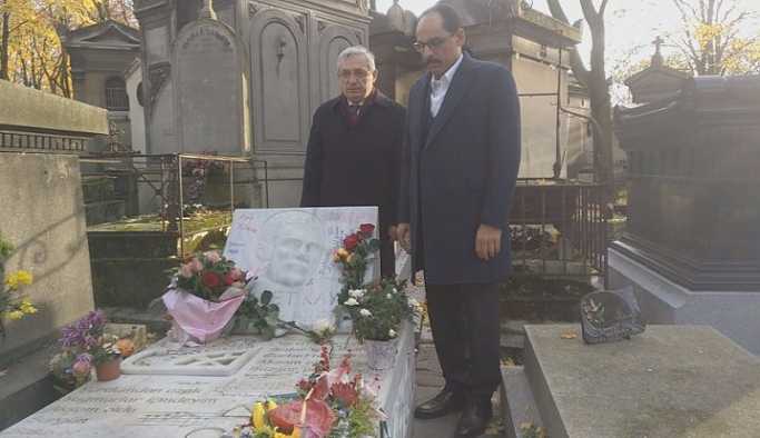 İbrahim Kalın, Ahmet Kaya'nın mezarını ziyaret etti