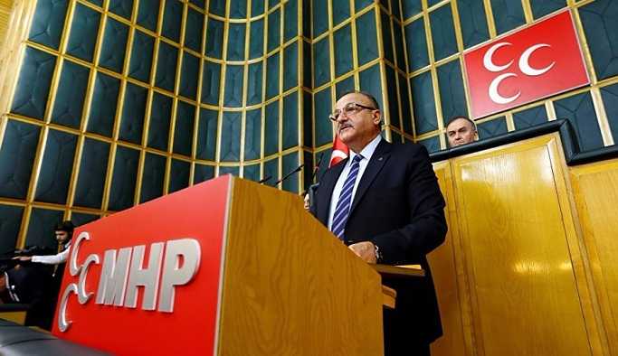 MHP'li Oktay Vural, Erdoğan'a seyahatlere eşlik ediyor