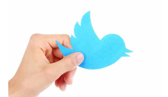 Sosyal medya sitesi Twitter "mavi tik"lerle ilgili karar aldı.