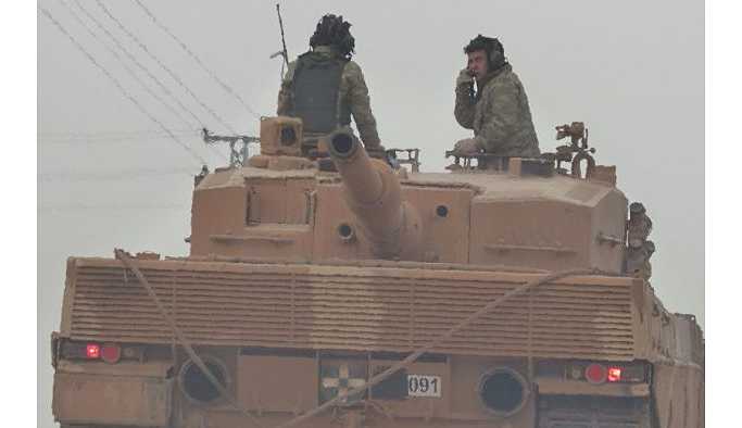Afrin’de yaklaşık 15 bin kişi evlerini terk etti