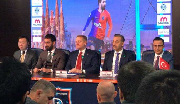 Arda Turan Başakşehir'e İmza Atıyor