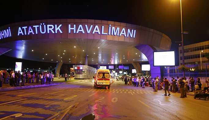 Atatürk Havalimanı'nda şüpheli araç paniği