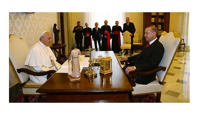 Erdoğan ile Papa Franciscus bir araya geldi