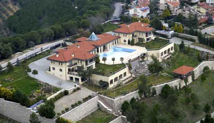 Fethullah Gülen'in Malikanesine El Konuldu