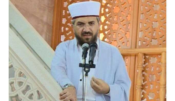 'Genç kaynana şehvet uyandırır' diyen Şenocak, Diyanet'ten istifa etti