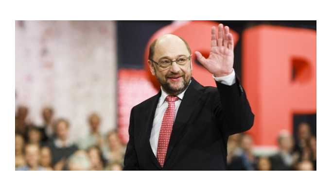 Martin Schulz görevinden istifa etti