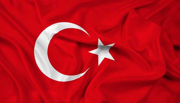Türk bayrağının renginin değiştirilmesi teklifine ret