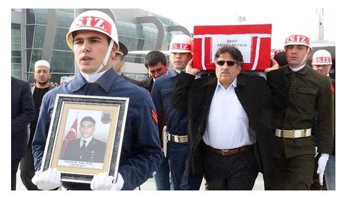 Afrin'de yaşamını yitiren askerin babası KHK ile işten atılmış