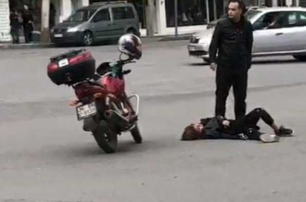 Kahramanmaraş'ta elinde bıçakla koşan genç kadın bir anda yere yığıldı