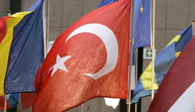 AB: Afrin Harekatı, Suriye'deki insani durumu daha zor hale getirdi