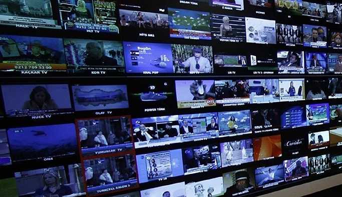 Akit TV sunucusu: Dekolte giyen kadın tacizcidir, cezalandırılmalılar