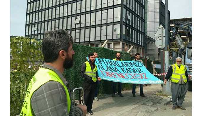Maaşları ödenmediği için eylem yapan işçiler gözaltına alındı