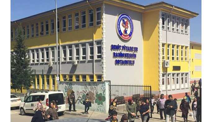 Okulu 'BBG evi'ne çeviren müdüre tepki