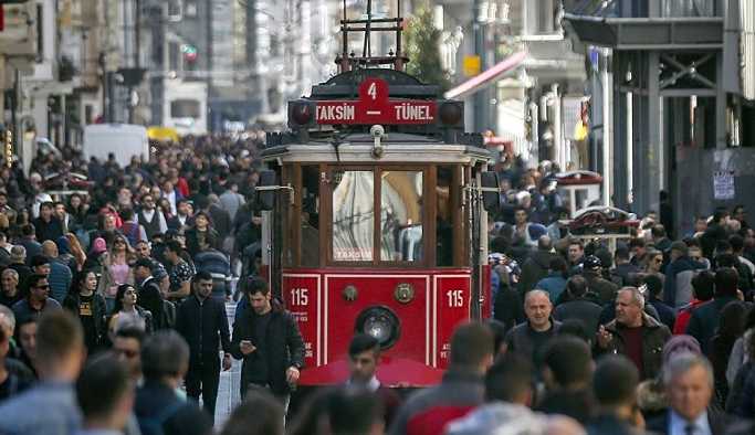 Türkiye'de her 4 kişiden 3'ü geçmişe özlem duyuyo