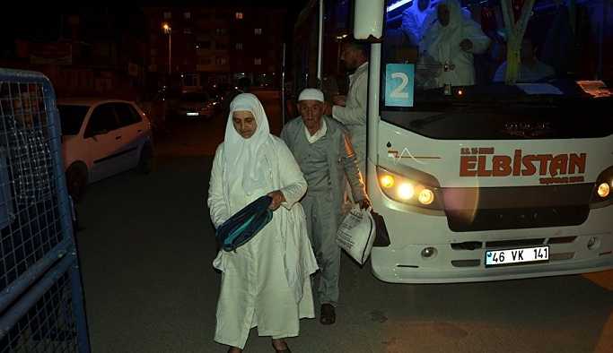 Umre kafilesini Balıklıgöl'e götürenler serbest