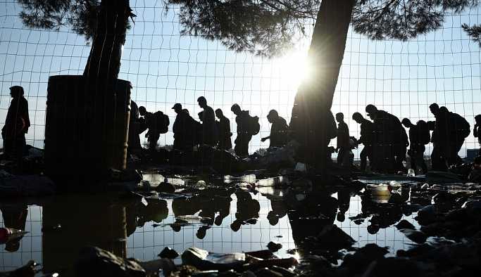 Belçika'da polisin göçmen dolu minibüsü kovalaması sonucu 2 yaşındaki çocuk öldü