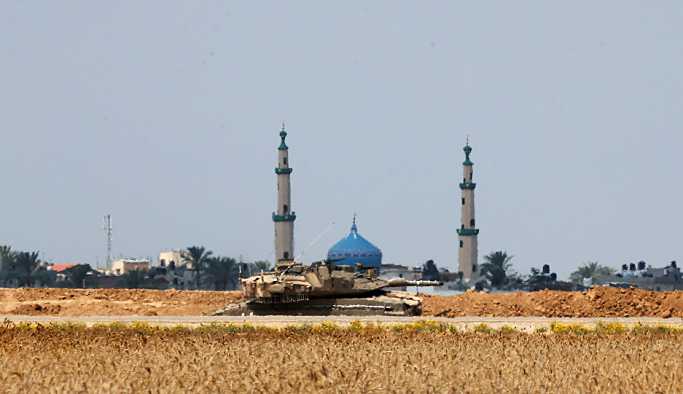 İsrail'den Gazze'ye tank ateşi