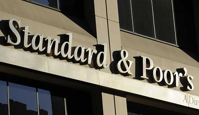 Standard&Poor's Türkiye'nin kredi notunu düşürdü