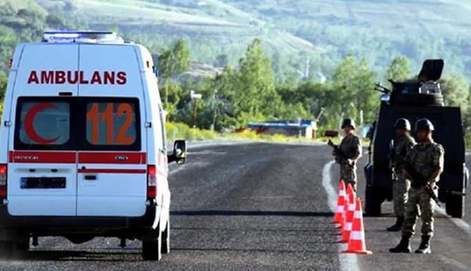 2 kentte çatışma ve saldırı: Bir asker ve bir polis yaşamını yitirdi