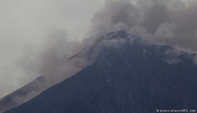 Guatemala’da yanardağ felaketi