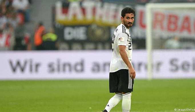 Gündoğan'a takım arkadaşlarından destek geldi