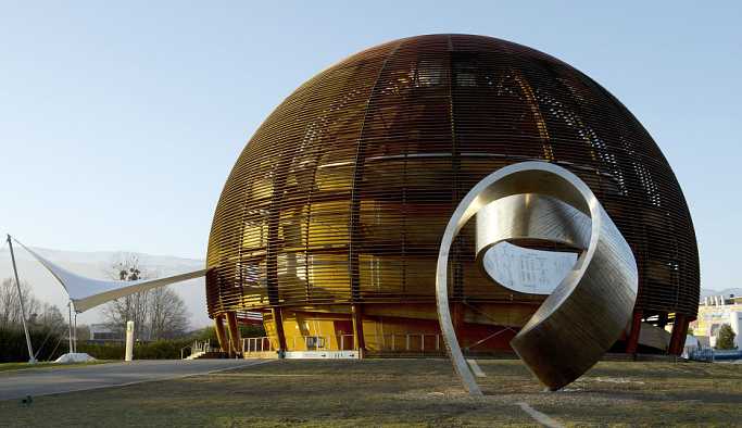 Higgs bozonu aniden en ağır parçacıklarla belirdi