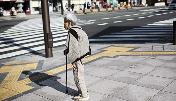 Japonya'da 60 bin sürücünün ehliyetine bunamadan iptal