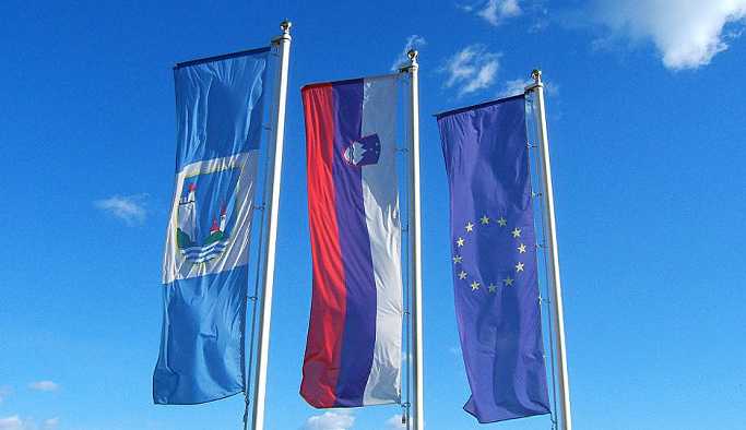 Slovenya seçimlerinde kazanan 'göçmen karşıtı' Slovenya Demokrat Partisi oldu