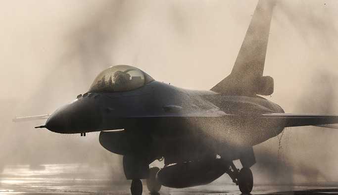 Tayvan'da kaybolan F-16'nın enkazına ulaşıldı