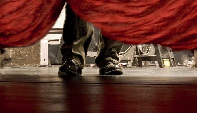 'Devlet Tiyatroları kapatılıyor' haberlerine açıklama