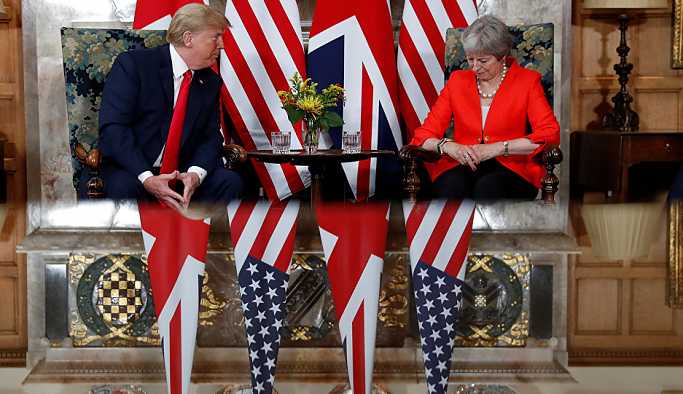 Trump'tan önüne kırmızı halılar seren May'e 'sabotaj'