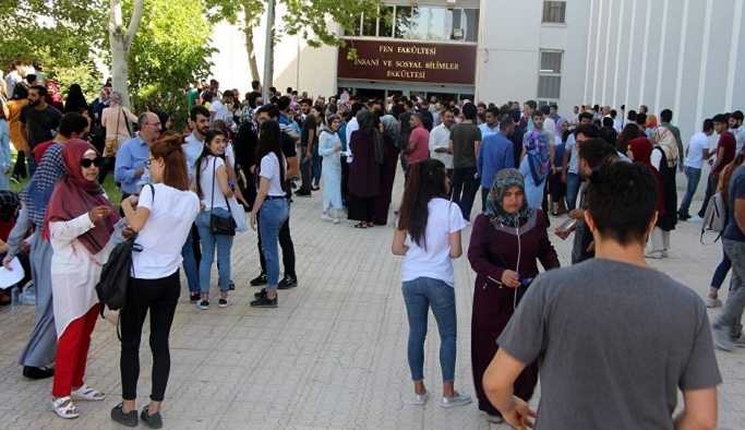 YKS'de ortalama doğru cevap sayıları: Matematikte 40 soruda 3.923, Türkçe'de 24 soruda 4.743