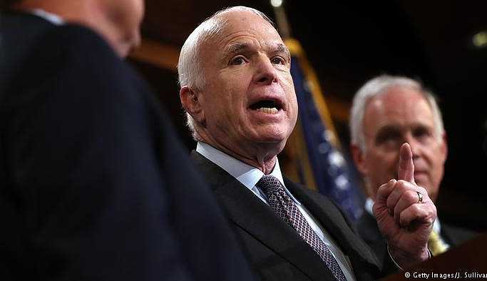 ABD'li senatör John McCain hayatını kaybetti