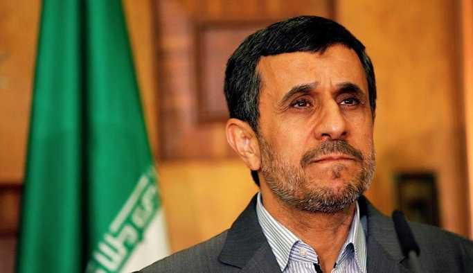 Ahmedinejad'dan Ruhani'ye istifa çağrısı