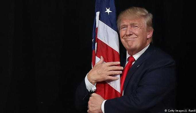 Eski yardımcısından Trump'a 'ırkçılık' suçlaması