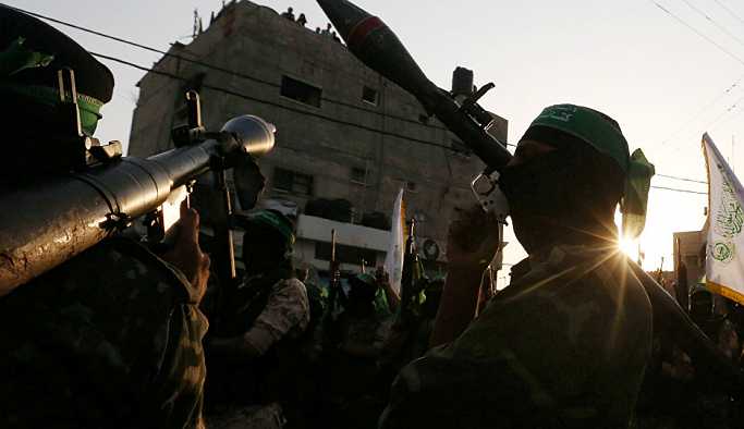 Hamas, İsrail'e yönelik saldırıların sorumluluğunu üstlendi