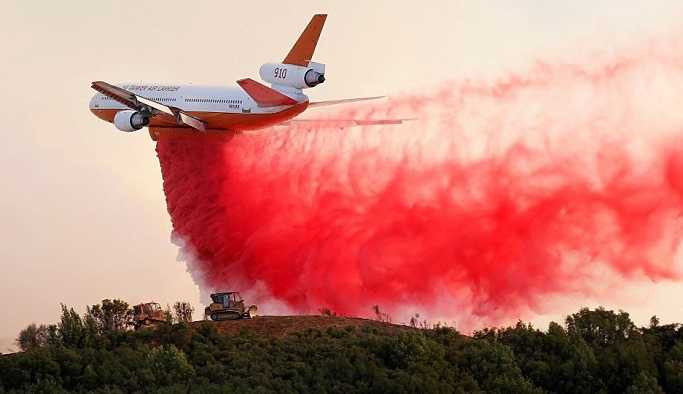 Kaliforniya eyalet tarihinin en büyük yangınıyla mücadele ediyor: 7 ölü