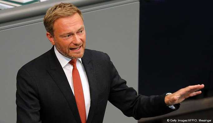 Lindner'den Almanya'daki Türk toplumuna eleştiri