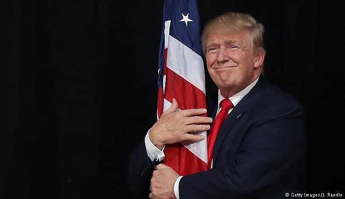 Trump: AB'den gelen her otomobile yüzde 25 oranında vergi koyacağız