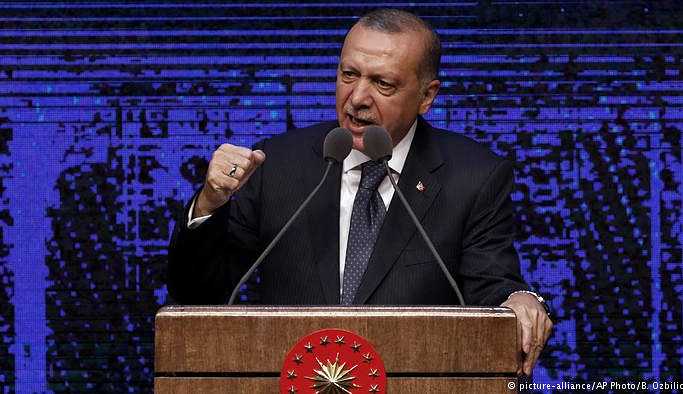 FR: Erdoğan tavize zorlanmalı