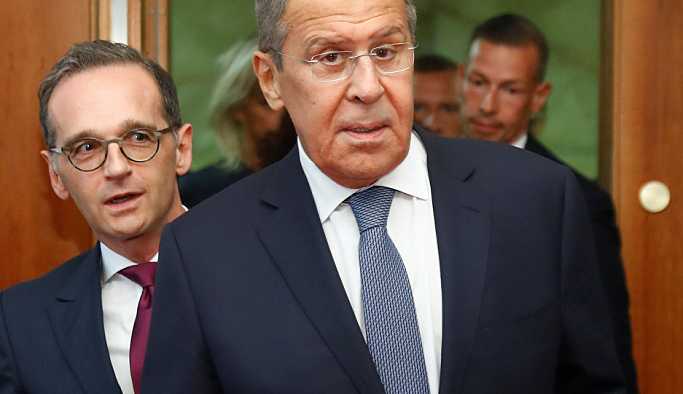 Rusya'nın İdlib'de savaş suçu işlediği iddialarına Lavrov'dan yanıt