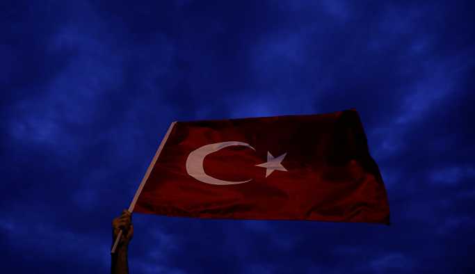 Türk vatandaşlığına geçiş ucuzladı