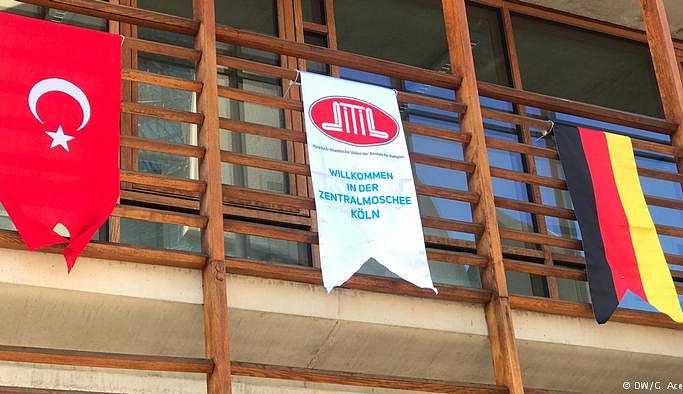 FAZ: DİTİB Türk devletinden bağımsızlığını ilan etmedi