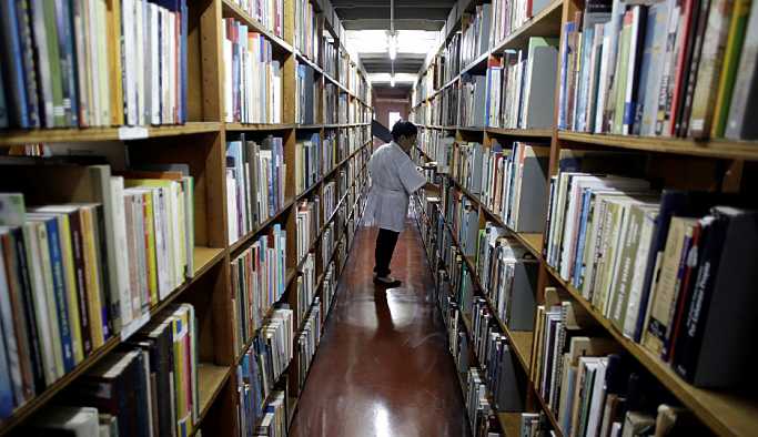 Geç olsun güç olmasın: Kütüphaneden 84 yıl önce ödünç alınan kitap teslim edildi