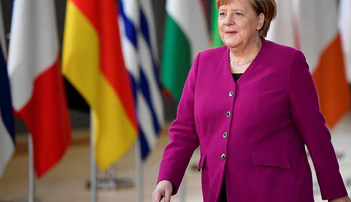 Merkel, Kaşıkçı'nın ölümüyle ilgili Suudi Arabistan'dan yanıt istedi