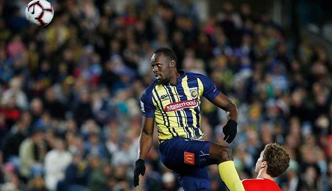 Usain Bolt, futbol kariyerinin ilk gollerini attı