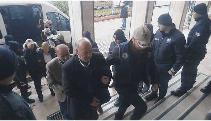 6 insan hakları savunucusu ve siyasetçi tutuklandı